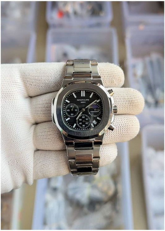 Patek_philippe Nautilus Steel Sun Moon Silver-Black