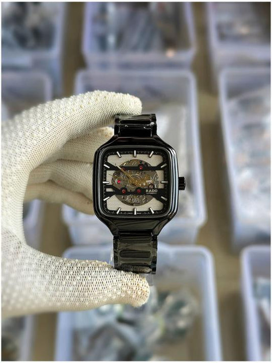 Rad_o True Square Quartz Gold - J113